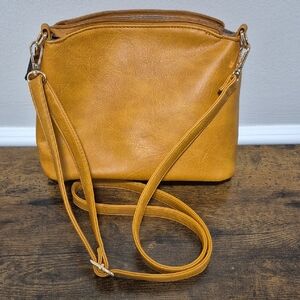 Elegant Tan Shoulder Bag